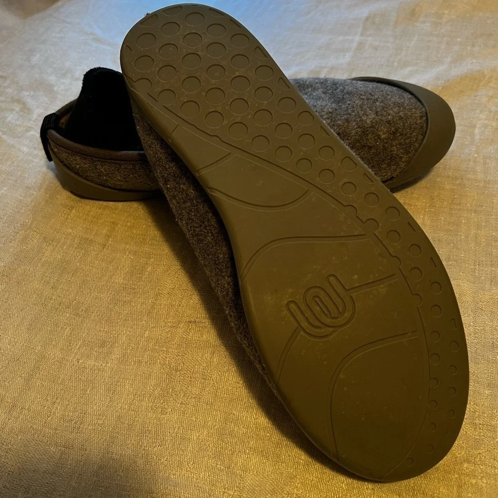 Mahabad classic indoor outdoor slipper shoes. Grey . Size 40. Us 81/2. Unisex - Picture 6 of 8